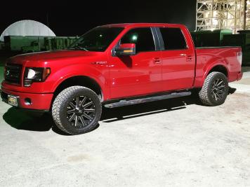 2.5 inch Lifted 2013 Ford F-150 4WD