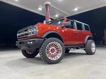 3.5 Inch Lifted 2022 Ford Bronco 4WD