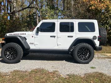 2.5 inch Lifted 2021 Jeep Wrangler JL Unlimited 4WD
