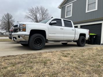 2.5 inch Lifted 2015 Chevy Silverado 1500 4WD
