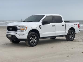 2 inch Lifted 2021 Ford F-150 4WD
