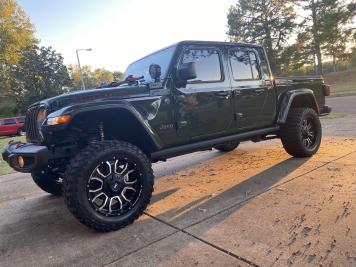 3.5 Inch Lifted 2022 Jeep Gladiator JT 4WD