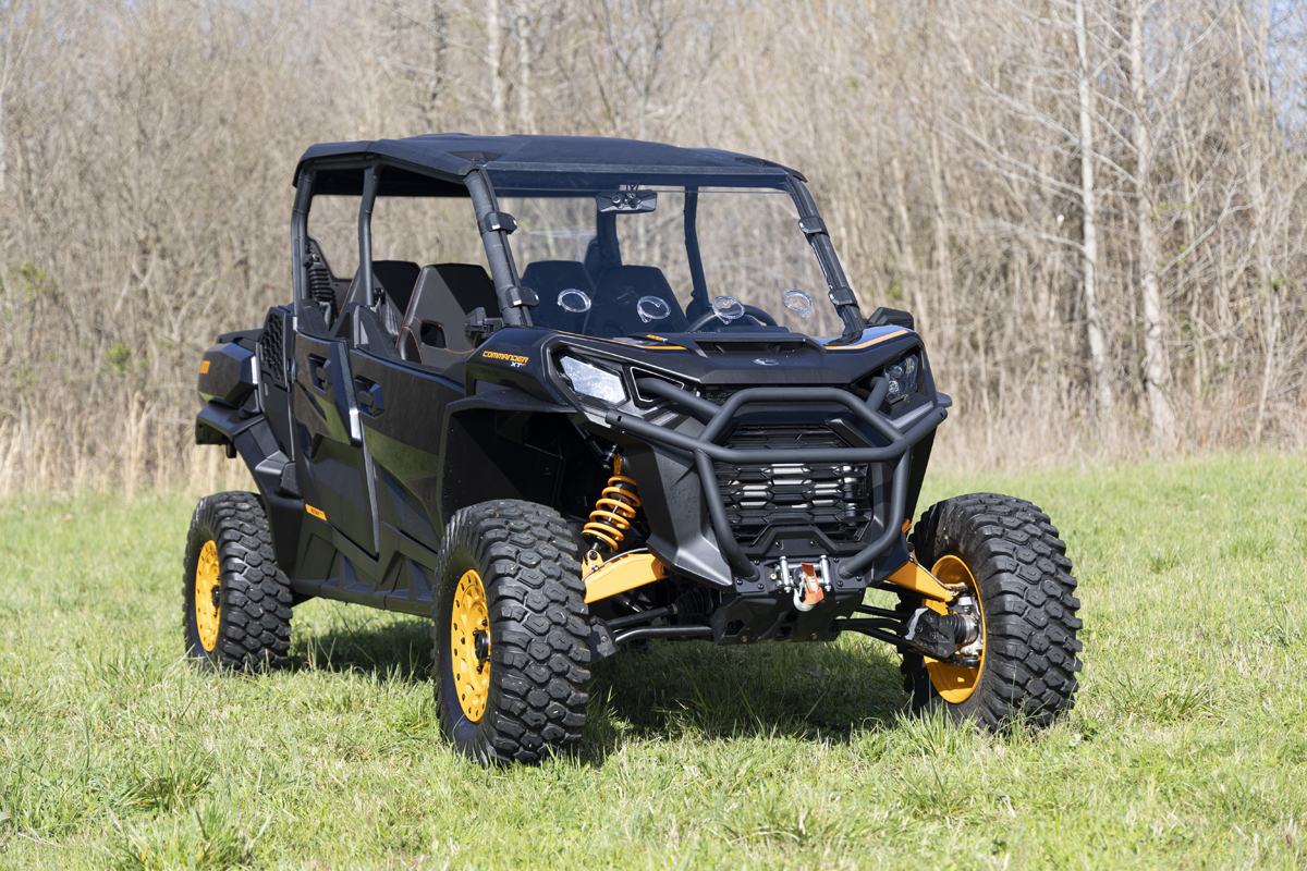 Can-Am Commander XT
